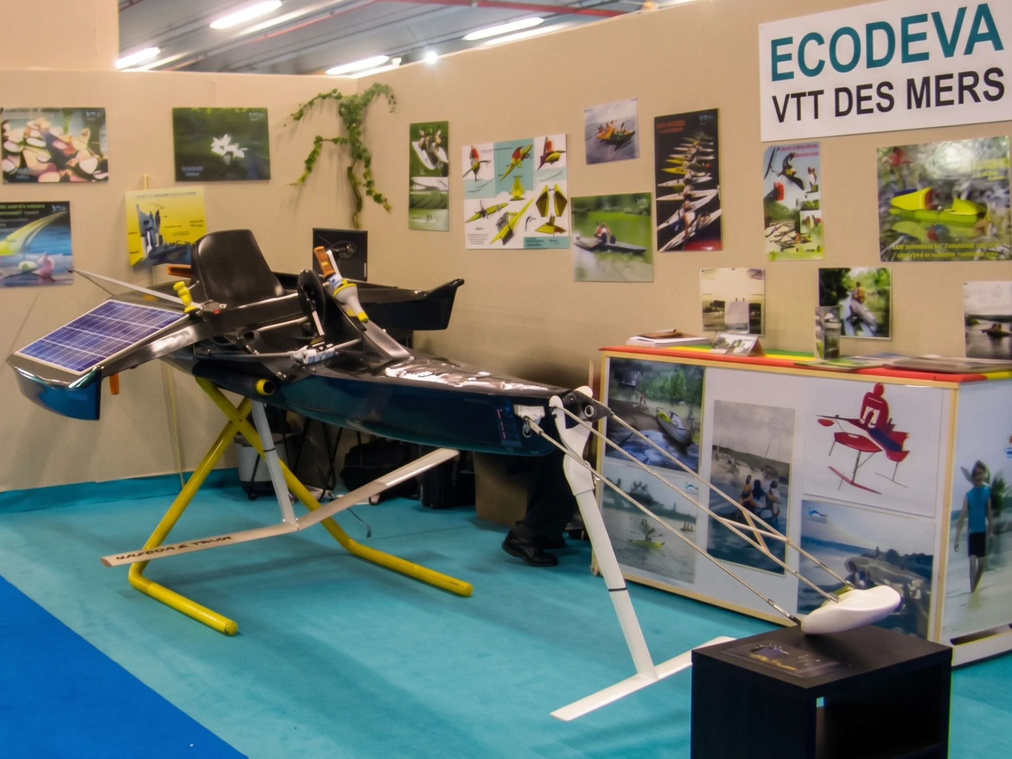 Prototype du Programme Dactyloptère au Salon Nautique de Paris 2004